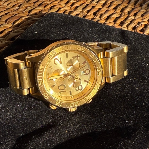 Vintage Nixon 51-30 Chrono Gold Watch Statement watch! main image 4